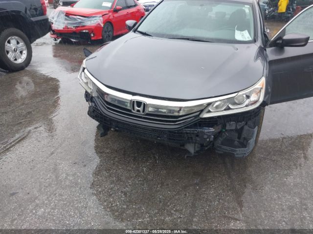 1HGCR2F38HA135783 Honda ACCORD LX