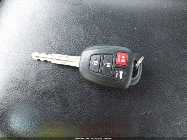 4T1BF1FK1HU644600 Toyota CAMRY SE