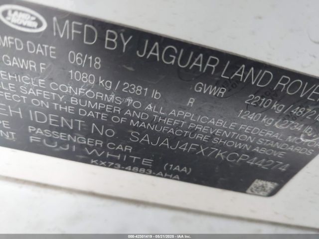 2019 JAGUAR XE SAJAJ4FX7KCP44274 Photo 8