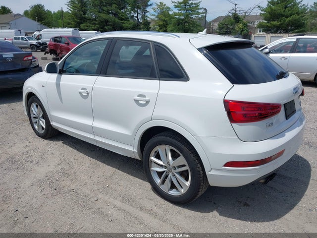2018 AUDI Q3 WA1ECCFSXJR020965 Photo 2