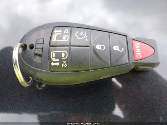 2C4RC1HG7ER188616 Chrysler 2014