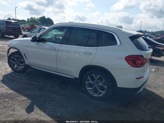 2020 BMW X3 5UXTY3C05LLU70867 Photo 2