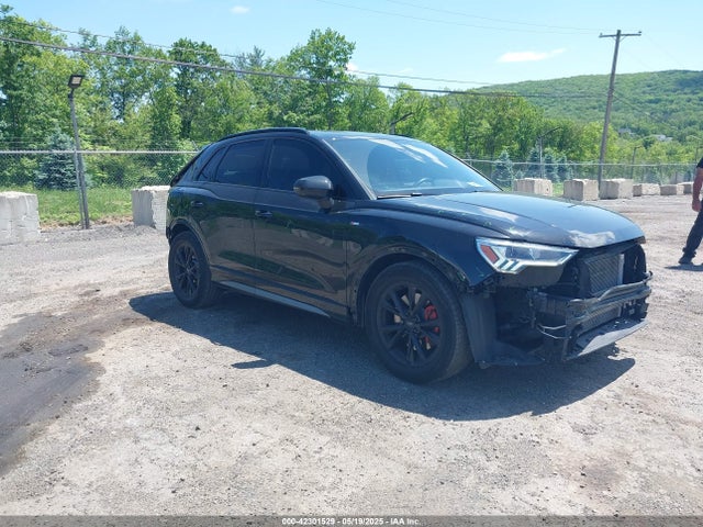 2023 AUDI Q3 WA1EECF3XP1054494 Photo 0