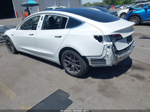 2019 TESLA MODEL 3 5YJ3E1EA9KF337499 Photo 2