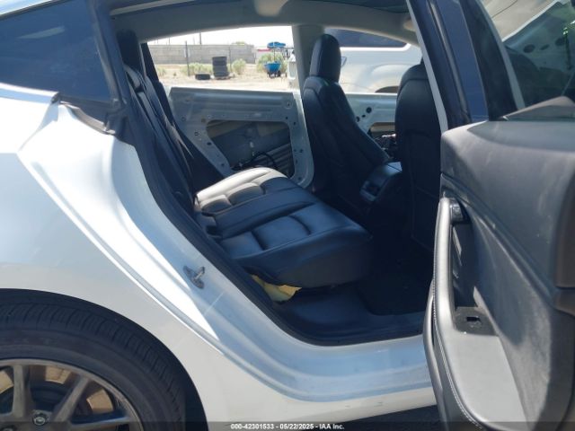 2019 TESLA MODEL 3 5YJ3E1EA9KF337499 Photo 7