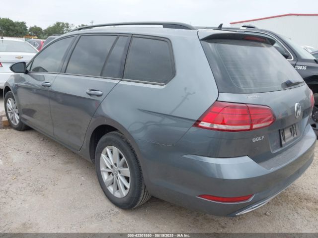 2018 VOLKSWAGEN GOLF SPORTWAGEN 3VWD17AU0JM767562 Photo 2