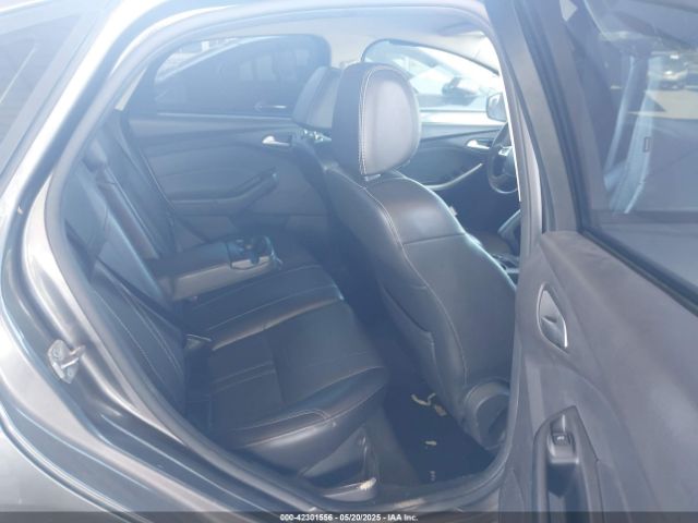 1FADP3F28EL267275 Ford FOCUS SE