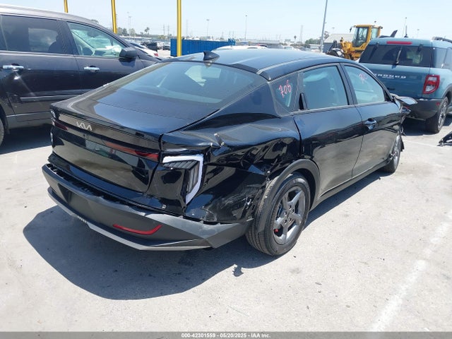 KIA 2025 2025 3KPFT4DEXSE095871 Image 4
