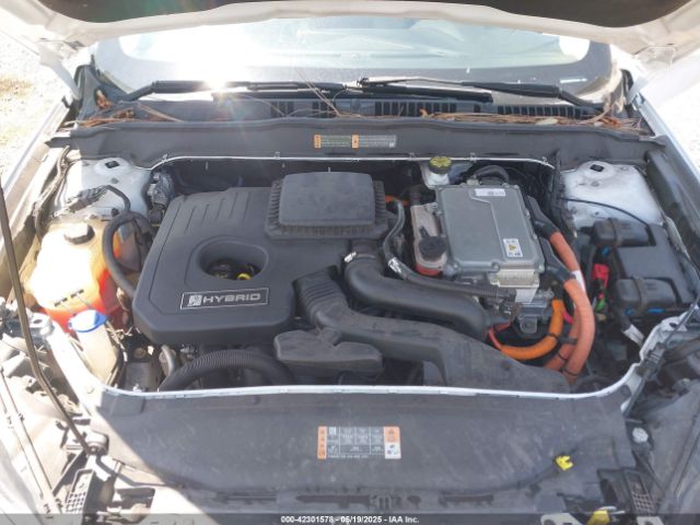 3FA6P0LU2JR261268 Ford Fusion Hybrid Se