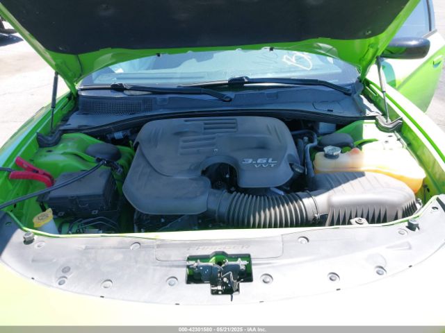 2C3CDXBG1HH556897 Dodge Charger Se Rwd