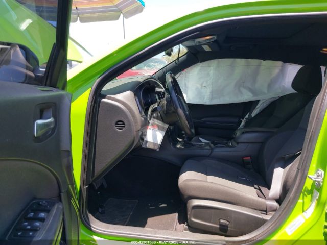 2C3CDXBG1HH556897 Dodge Charger Se Rwd