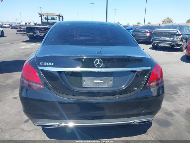W1KWF8DB6MR644368 Mercedes-Benz C 300 Sedan