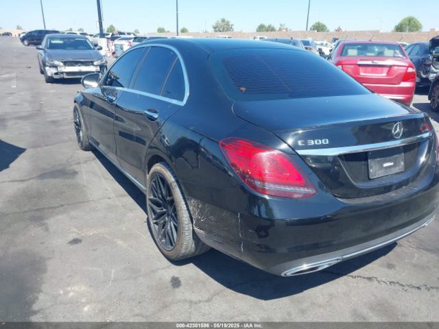 W1KWF8DB6MR644368 Mercedes-Benz C 300 Sedan