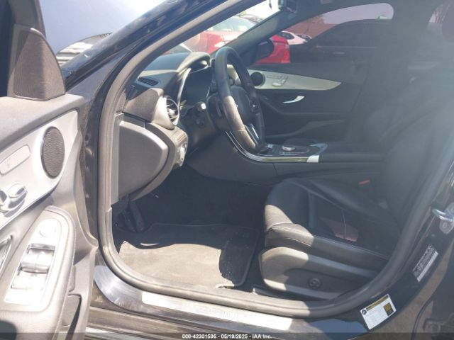 W1KWF8DB6MR644368 Mercedes-Benz C 300 Sedan