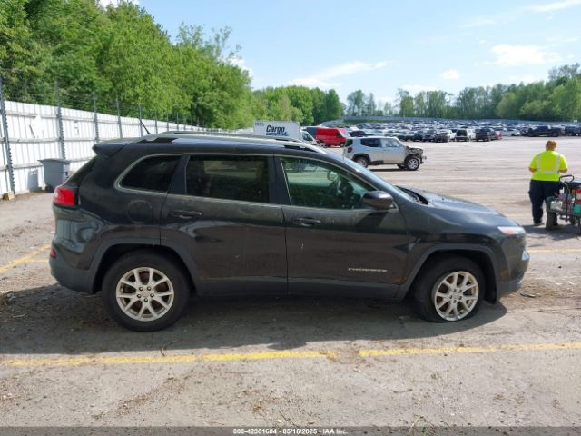 1C4PJMCS3EW184984 Jeep Cherokee Latitude