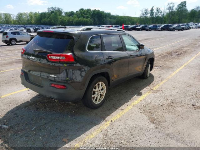 1C4PJMCS3EW184984 Jeep Cherokee Latitude