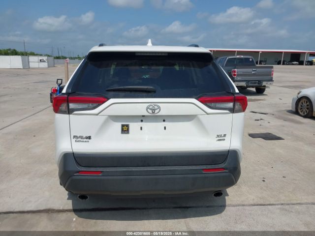 JTMA1RFV8KD507846 Toyota Rav4 Xle Premium