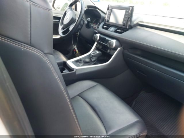 JTMA1RFV8KD507846 Toyota Rav4 Xle Premium