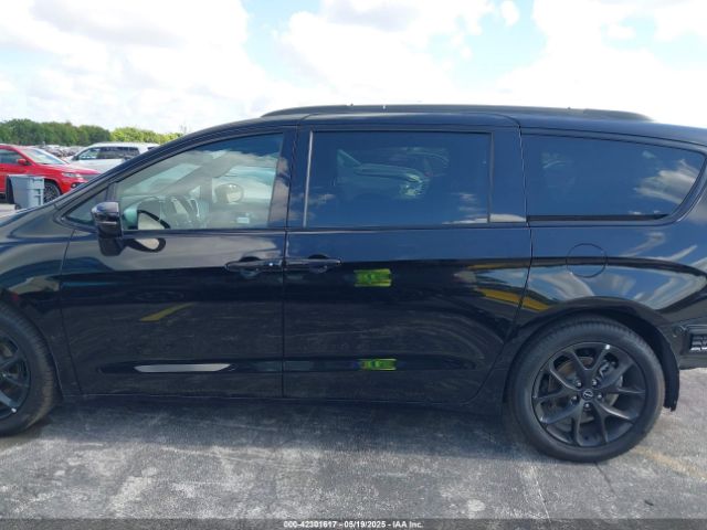 2C4RC1GG8SR549218 Chrysler Pacifica Limited