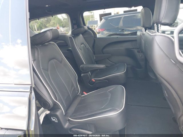 2C4RC1GG8SR549218 Chrysler Pacifica Limited