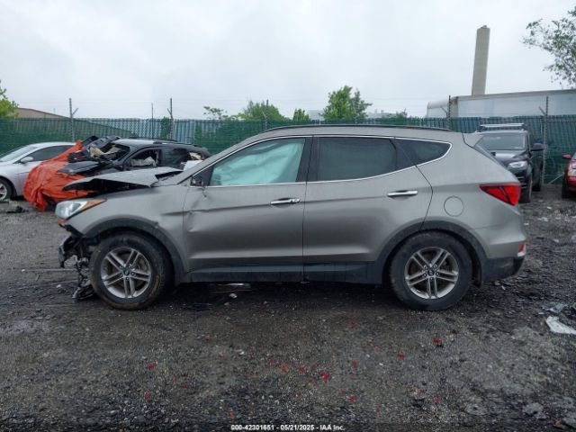 5NMZUDLB0HH009017 Hyundai Santa Fe Sport 2.4l
