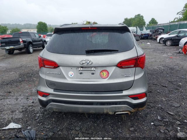 5NMZUDLB0HH009017 Hyundai Santa Fe Sport 2.4l