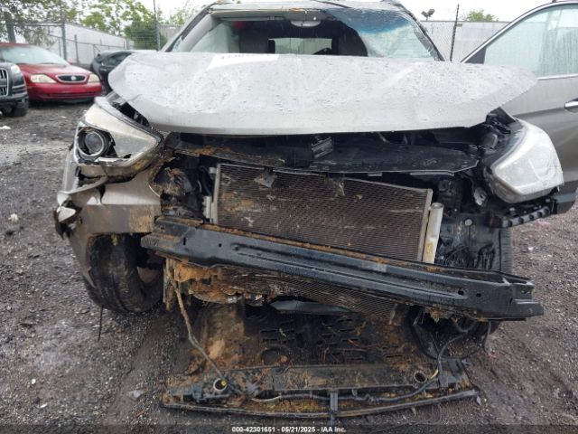 5NMZUDLB0HH009017 Hyundai Santa Fe Sport 2.4l