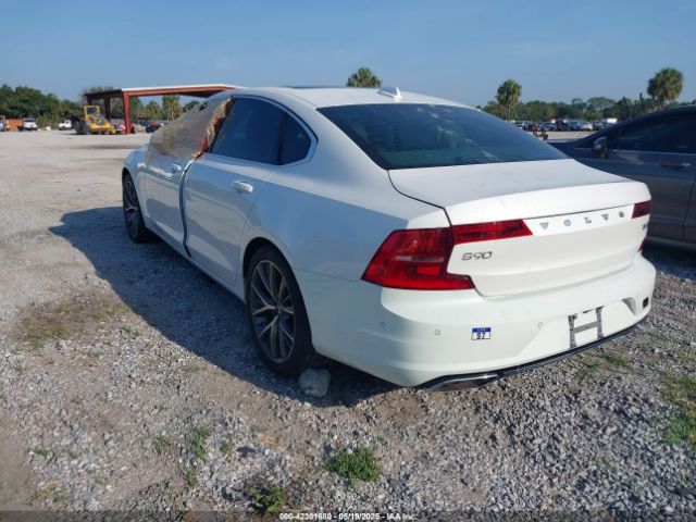 2018 VOLVO S90 LVY992MK6JP031811 Photo 2
