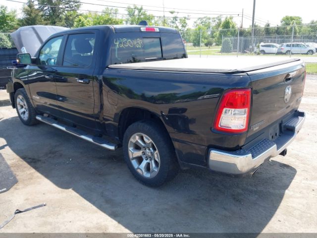 2019 RAM 1500 1C6SRFFT1KN607931 Photo 2