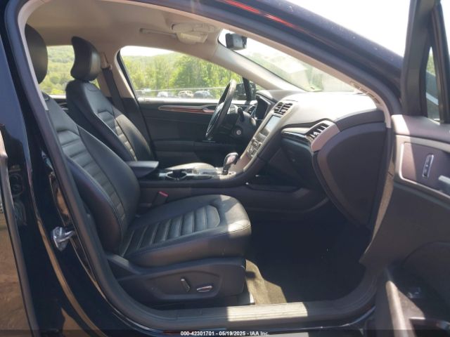 3FA6P0HD9GR272138 Ford FUSION SE
