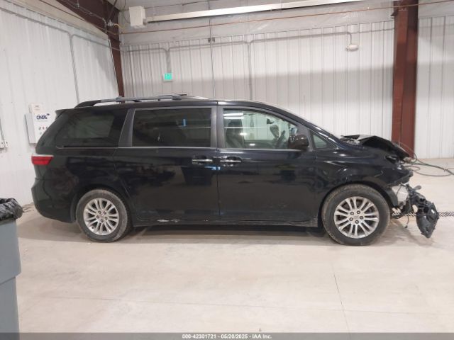 5TDYK3DC0FS668602 Toyota Sienna Xle Premium 8 Passenger