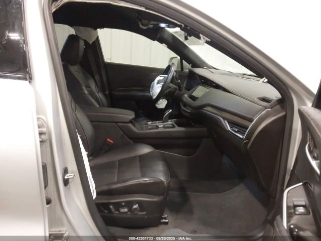 2021 CADILLAC XT4 1GYFZFR49MF013321 Photo 4