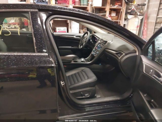 3FA6P0E9XKR103075 Ford FUSION SEL