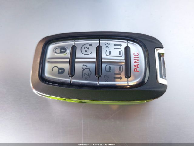 2C4RC1FG7LR222666 Chrysler Pacifica Touring