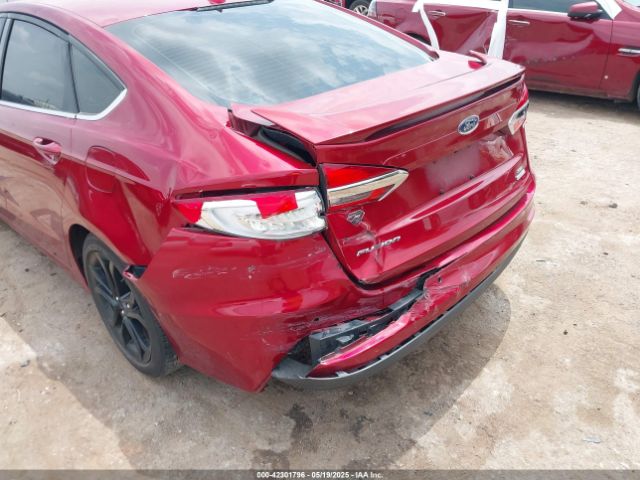 3FA6P0HD3KR250581 Ford FUSION SE