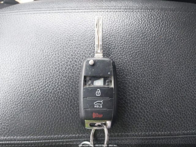 5XYKTDA6XFG556345 KIA SORENTO LX