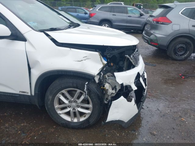 5XYKTDA6XFG556345 KIA SORENTO LX