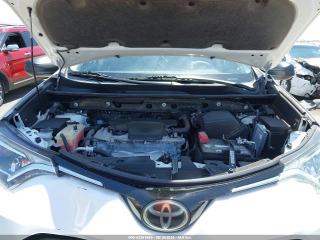 JTMZFREV5JJ727547 Toyota RAV4 LE
