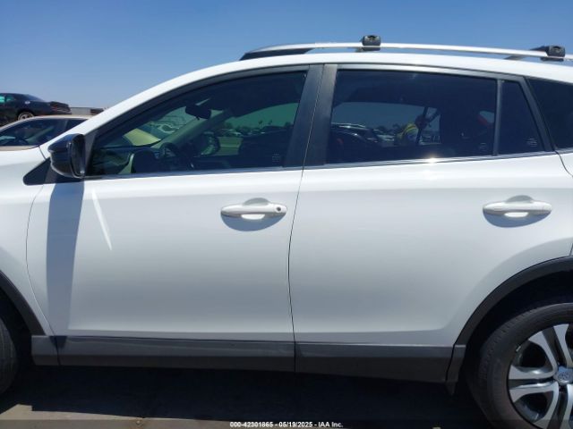 JTMZFREV5JJ727547 Toyota RAV4 LE