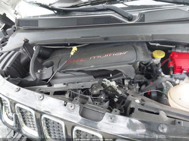 3C4NJDBB0LT104648 Jeep Compass Latitude 4x4