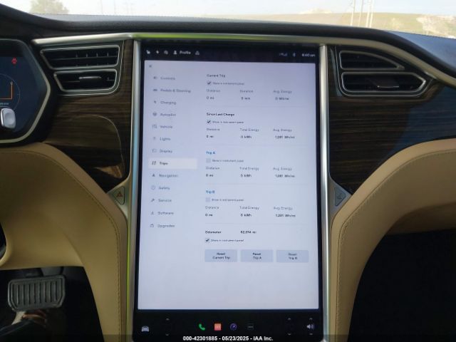 2015 TESLA MODEL S 5YJSA1H14FFP77736 Photo 6