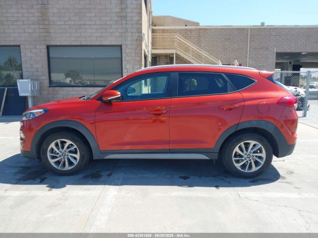 KM8J33A42HU413326 Hyundai Tucson Se Plus