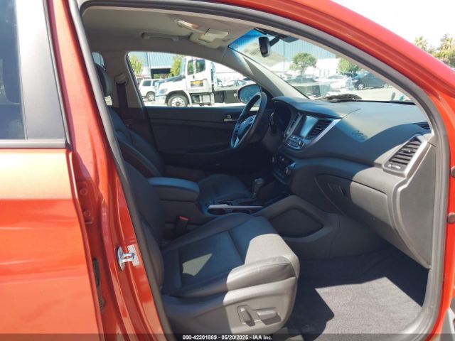 KM8J33A42HU413326 Hyundai Tucson Se Plus
