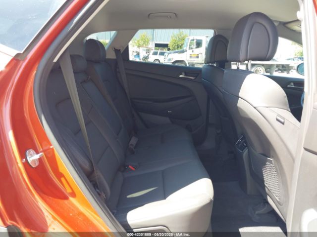 KM8J33A42HU413326 Hyundai Tucson Se Plus