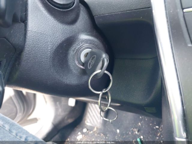 4T1BF1FK6GU264179 Toyota CAMRY SE
