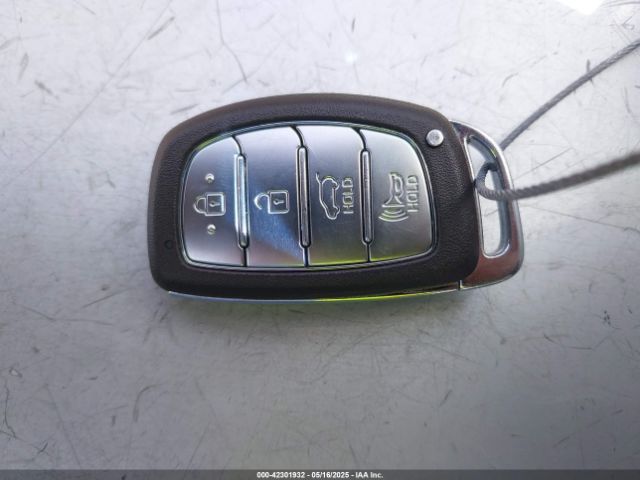 KM8J33A41MU293190 Hyundai Tucson Value
