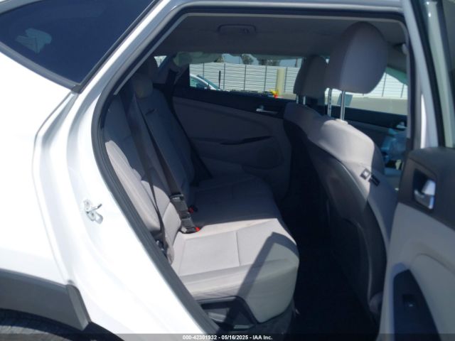 KM8J33A41MU293190 Hyundai Tucson Value