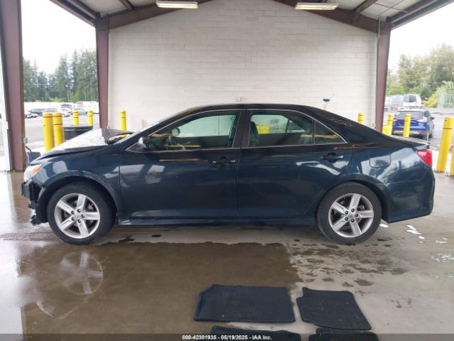 4T1BF1FK1EU400389 Toyota CAMRY SE