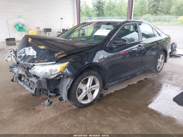 4T1BF1FK1EU400389 Toyota CAMRY SE