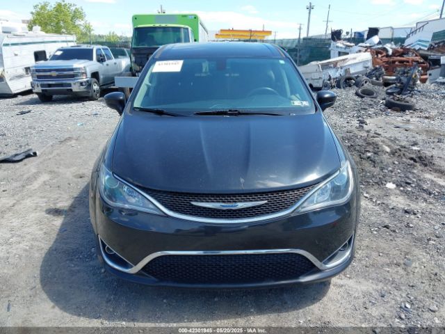 2C4RC1FG7JR279124 Chrysler Pacifica Touring Plus